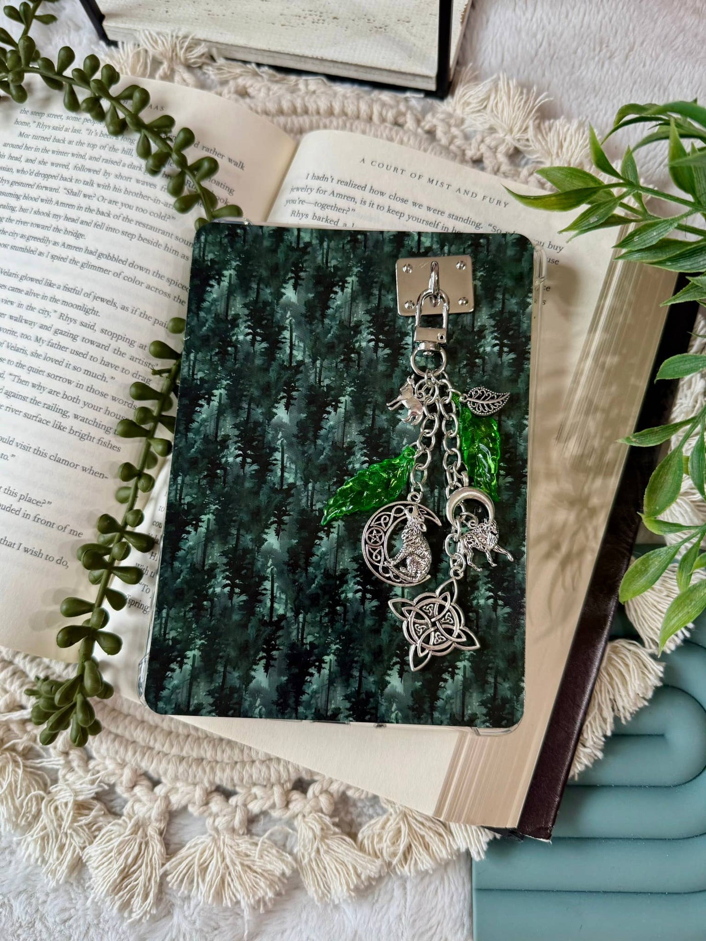 Wolf Charm - Wolf Phone Charm