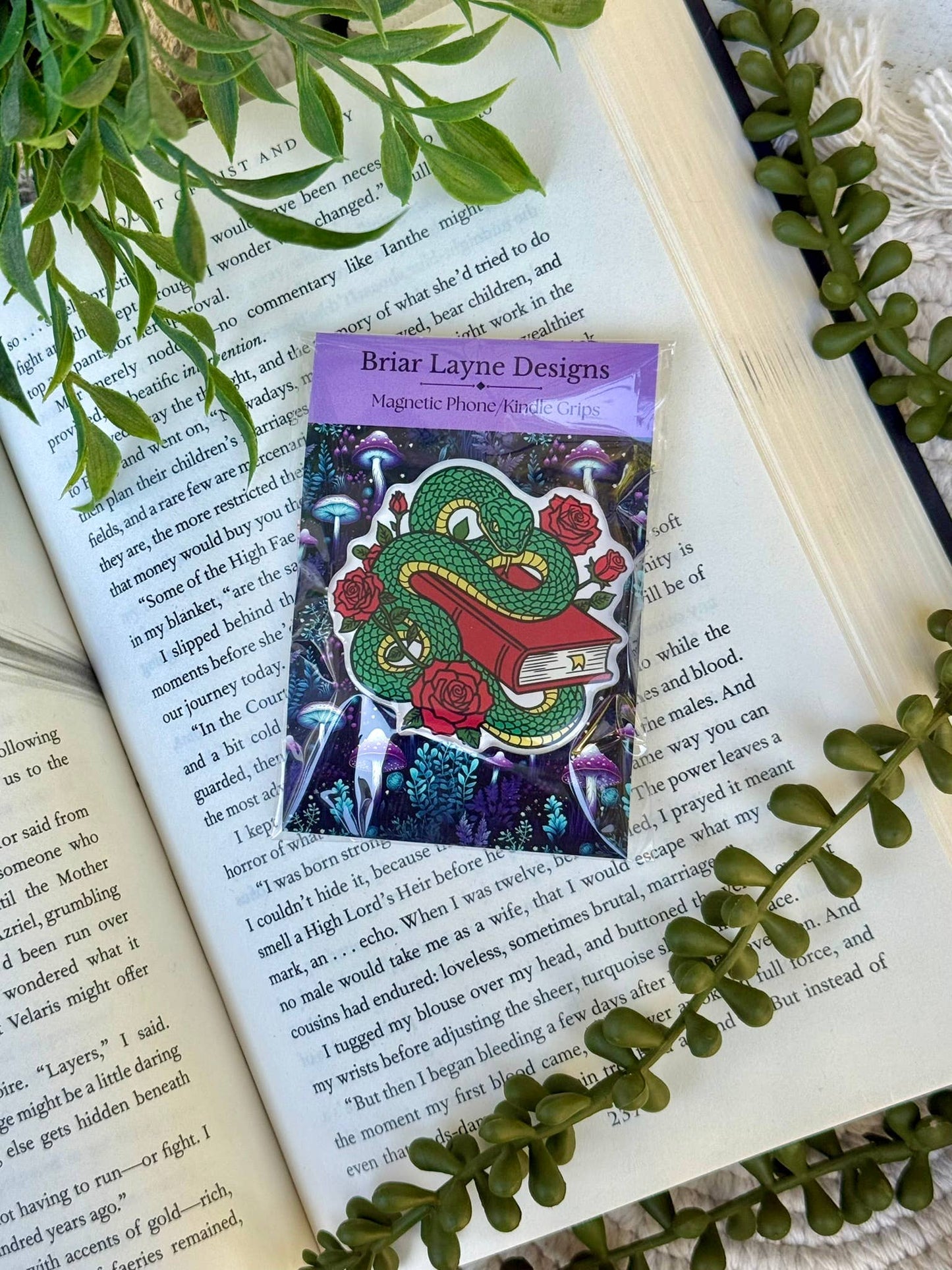 Bookish Dark Romance Kindle Grip -Bookish Kindle Phone Grip