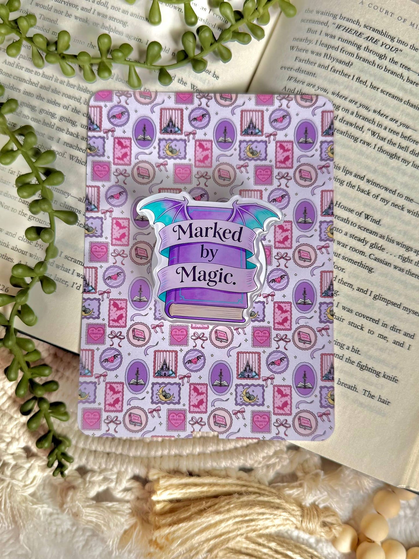 Fantasy Kindle Grip - Fantasy Phone Grip _ Romantasy Grip