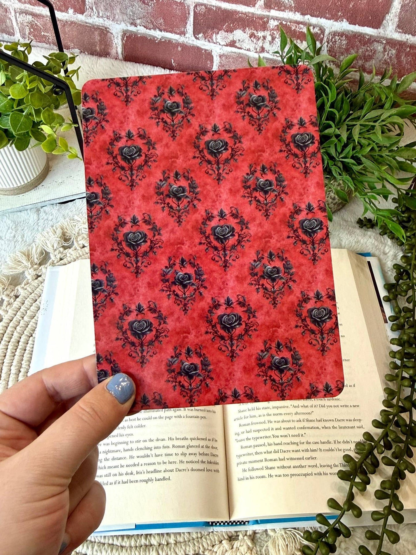 Dark Romance Kindle Charm - Dark Romance Phone Charm