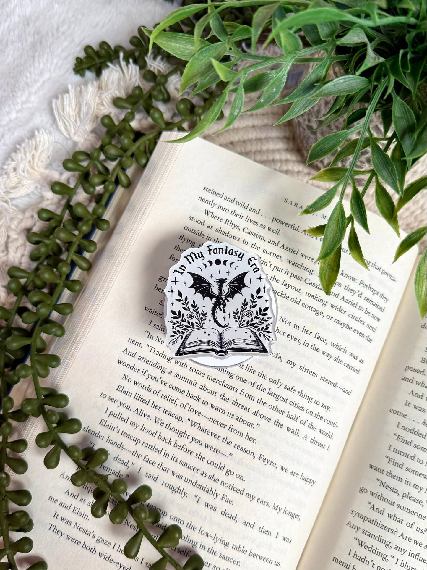 Fantasy Kindle Grip - Fantasy Phone Grip _ Romantasy Grip