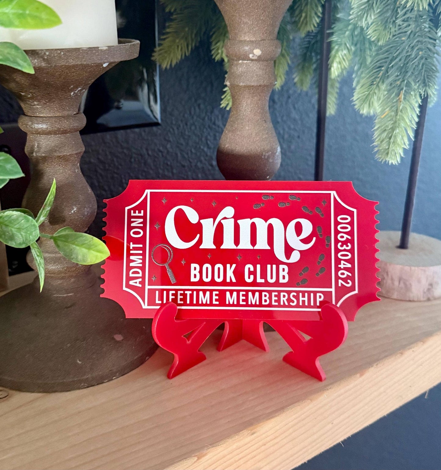 Thriller & Crime Bookshelf Decor with Reading Tickets