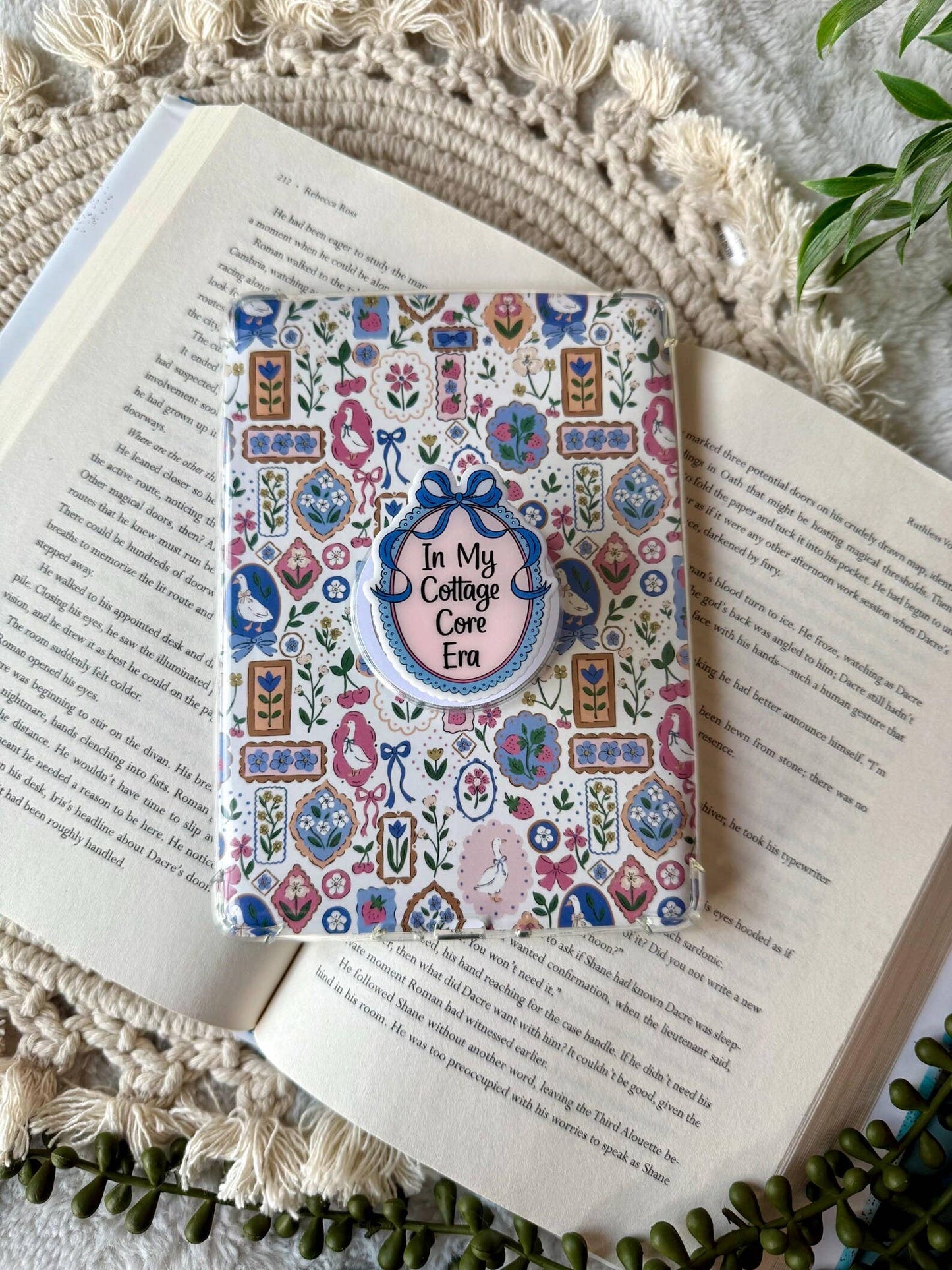 Couquette Kindle Grip - Coquette Phone Grip - Pretty Grip