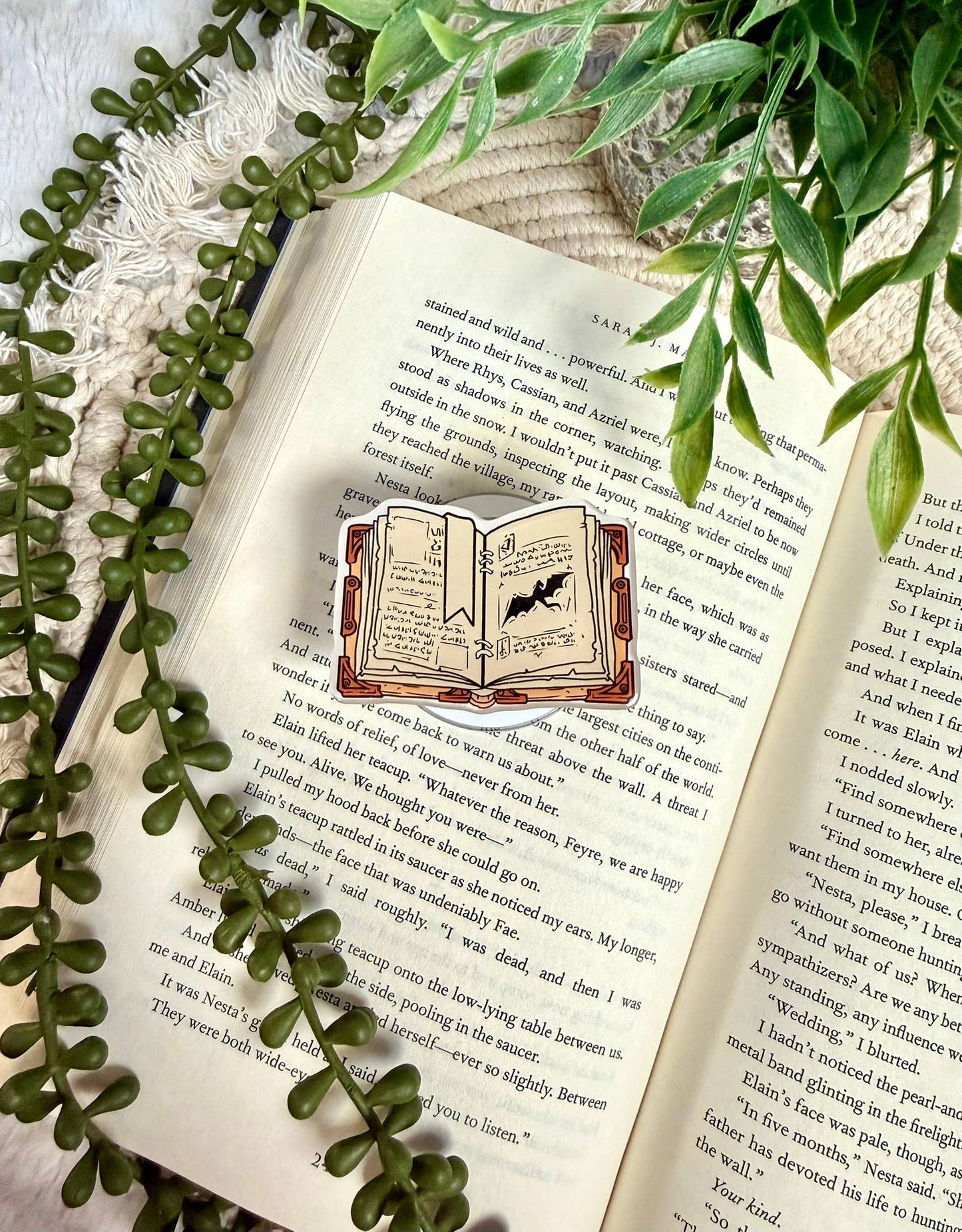 Fantasy Kindle Grip - Fantasy Phone Grip _ Romantasy Grip