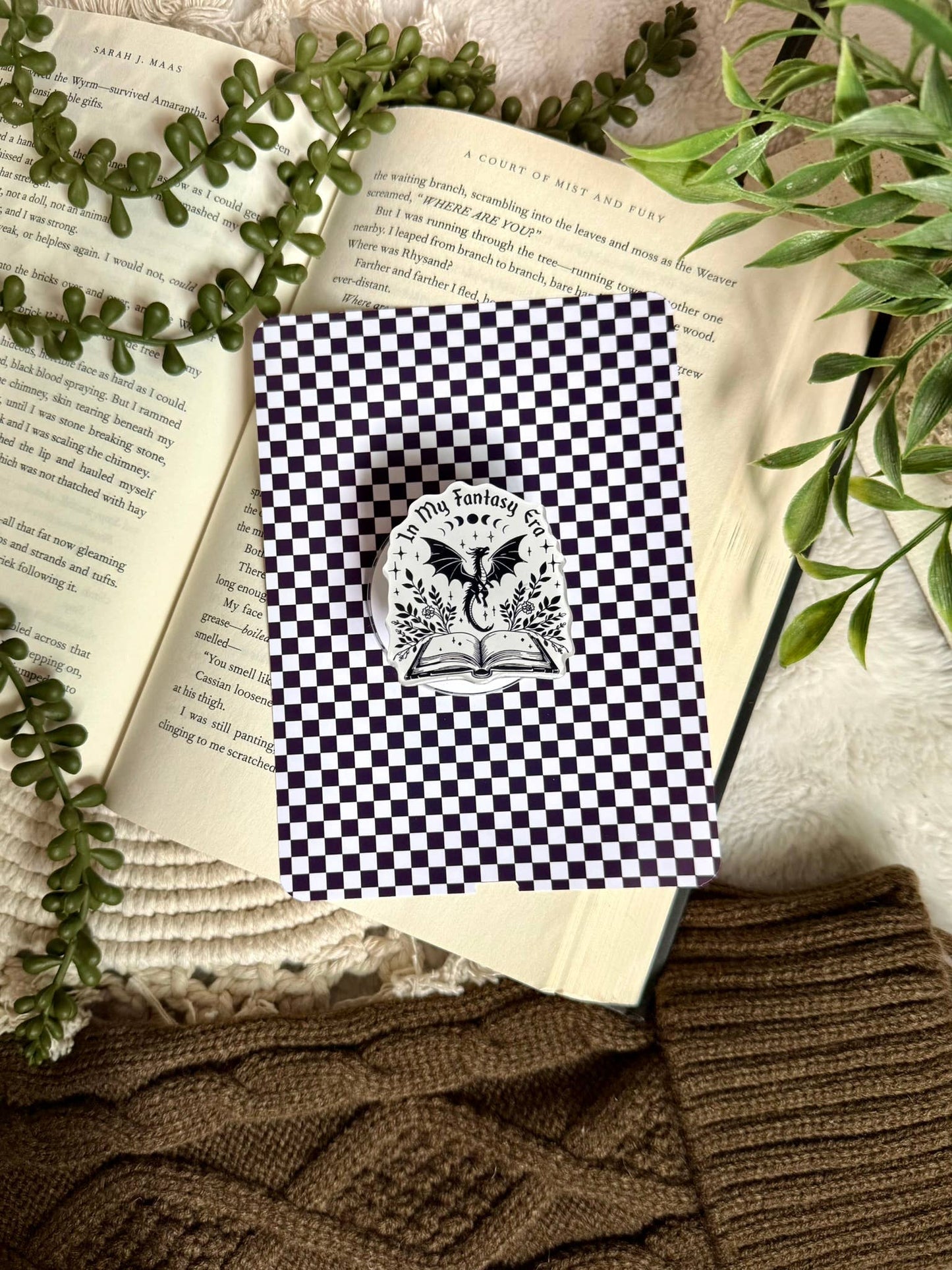 Fantasy Kindle Grip - Fantasy Phone Grip _ Romantasy Grip