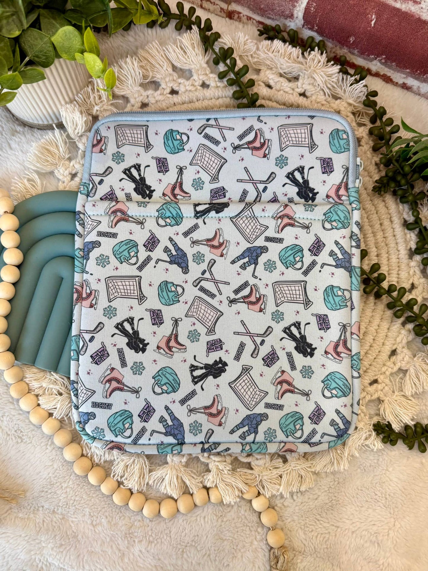 8x10 Hockey Book Sleeve | Book Sleeve | Kindle Storage