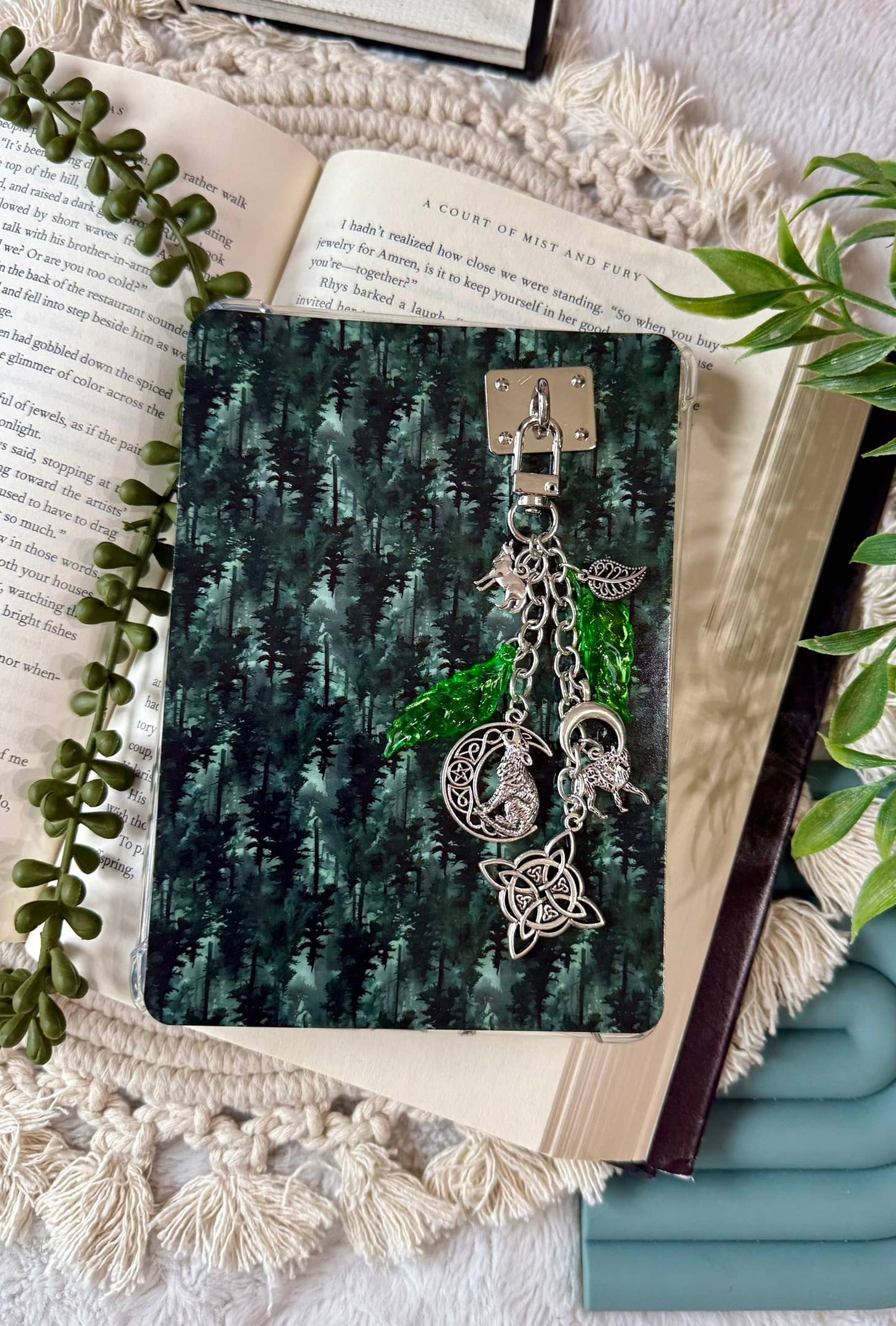 Wolf Charm - Wolf Phone Charm