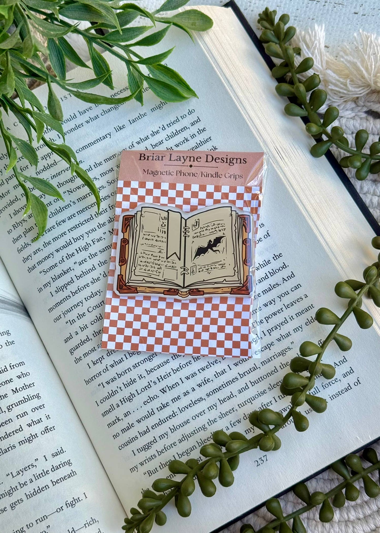 Fantasy Kindle Grip - Fantasy Phone Grip _ Romantasy Grip