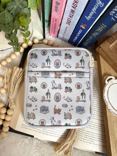 Reading Cat Kindle Sleeve | Kindle Sleeve | Kindle Storage