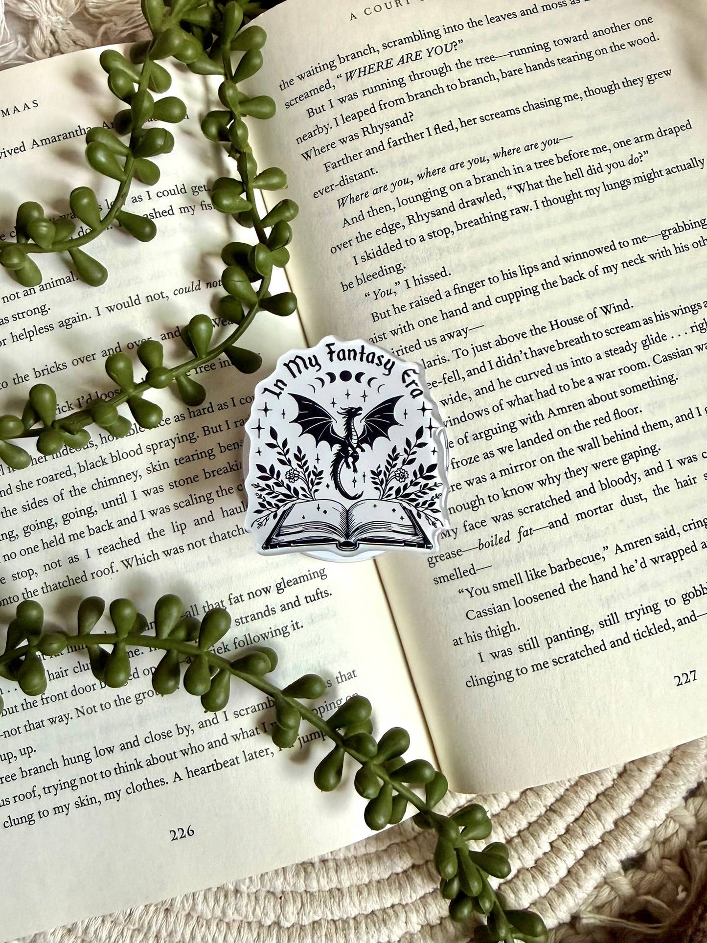 Fantasy Kindle Grip - Fantasy Phone Grip _ Romantasy Grip