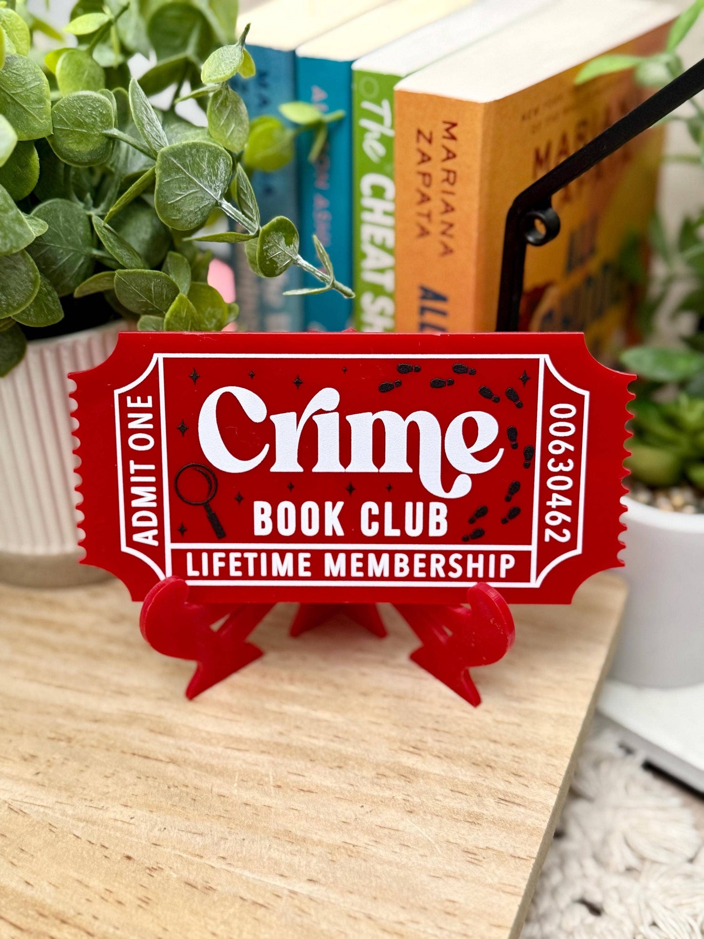 Thriller & Crime Bookshelf Decor with Reading Tickets