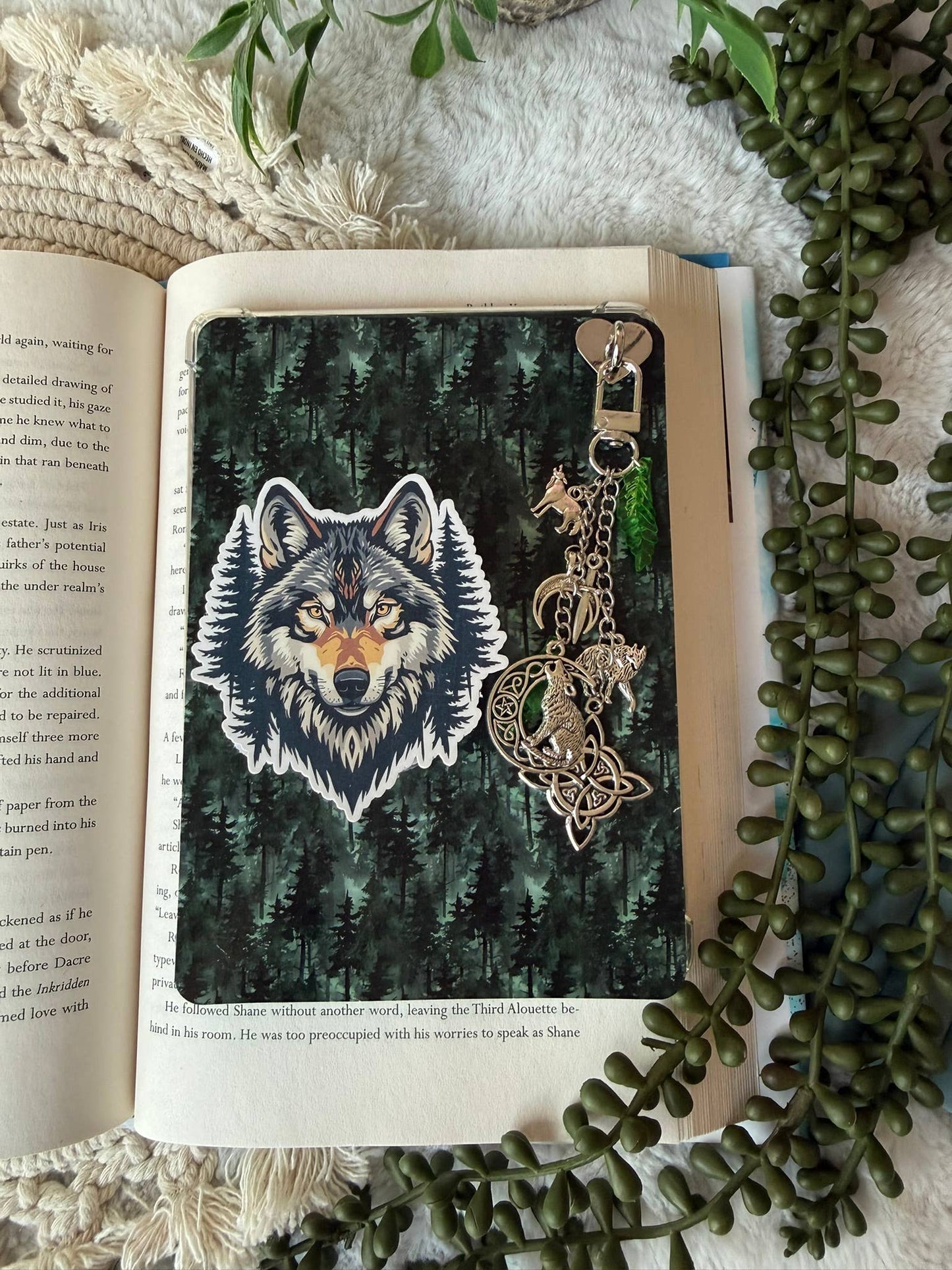 Wolf Charm - Wolf Phone Charm